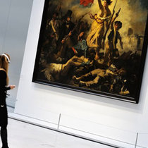 В филиале Лувра испортили «Свободу» Делакруа