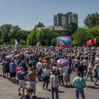 Народ или толпа? Кто виноват и что делать? Соросятам и навальнятам посвящается.