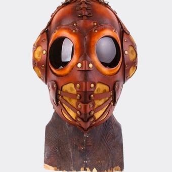 Brown Leather Pilot 4 mask.