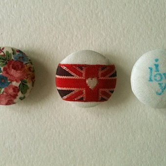 Buttons "I like London"