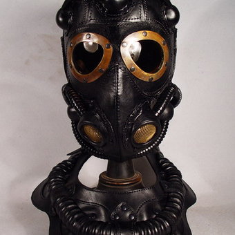 New Raptor Pilot Steampunk Leather Gas Mask