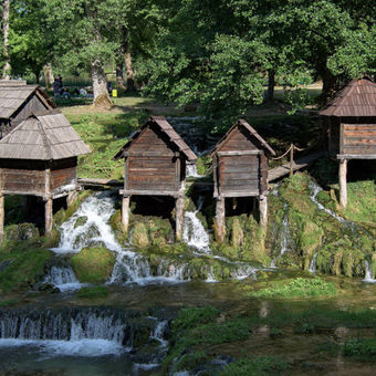 Пливские озёра и водяные мельницы Млинчичи