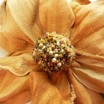 Брошь-цветок "Золотое сердце октября"