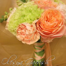 Букет невесты с винтажными пионовидными розами