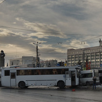 ДТП Челябинск Ж/Д Вокзал, автобус Нефаз и маршутка.