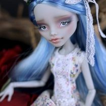 MH Custom Ghoulia 1