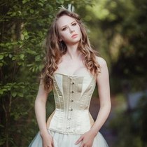 Новогодний розыгрыш корсета от Moriel Corsetry!