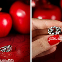 "Poison Apple" Серебряное кольцо с красным фианитом
