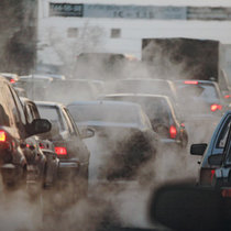 Промышленники отдали автотранспорту первое место по росту вредных выбросов
