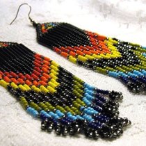 Серьги из бисера в индейском стиле "rainbow on black. darkly"