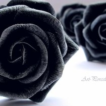 Шпилька с черной розой
