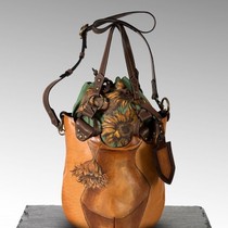 Сумки в стиле bucket bag от ANTE KOVAC