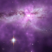 Телескоп «Чандра» заснял газовое облако сливающихся галактик