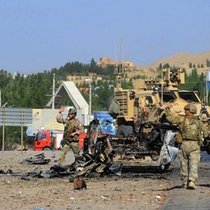 В результате нападения на консульство США погибли четыре афганца