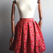юбка с вишнями