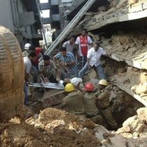 Жертвами обрушения здания в Индии стали 14 человек